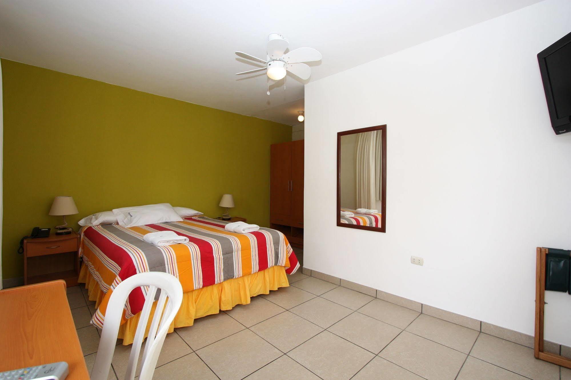 Hotel Bracamonte Huanchaco Exterior foto