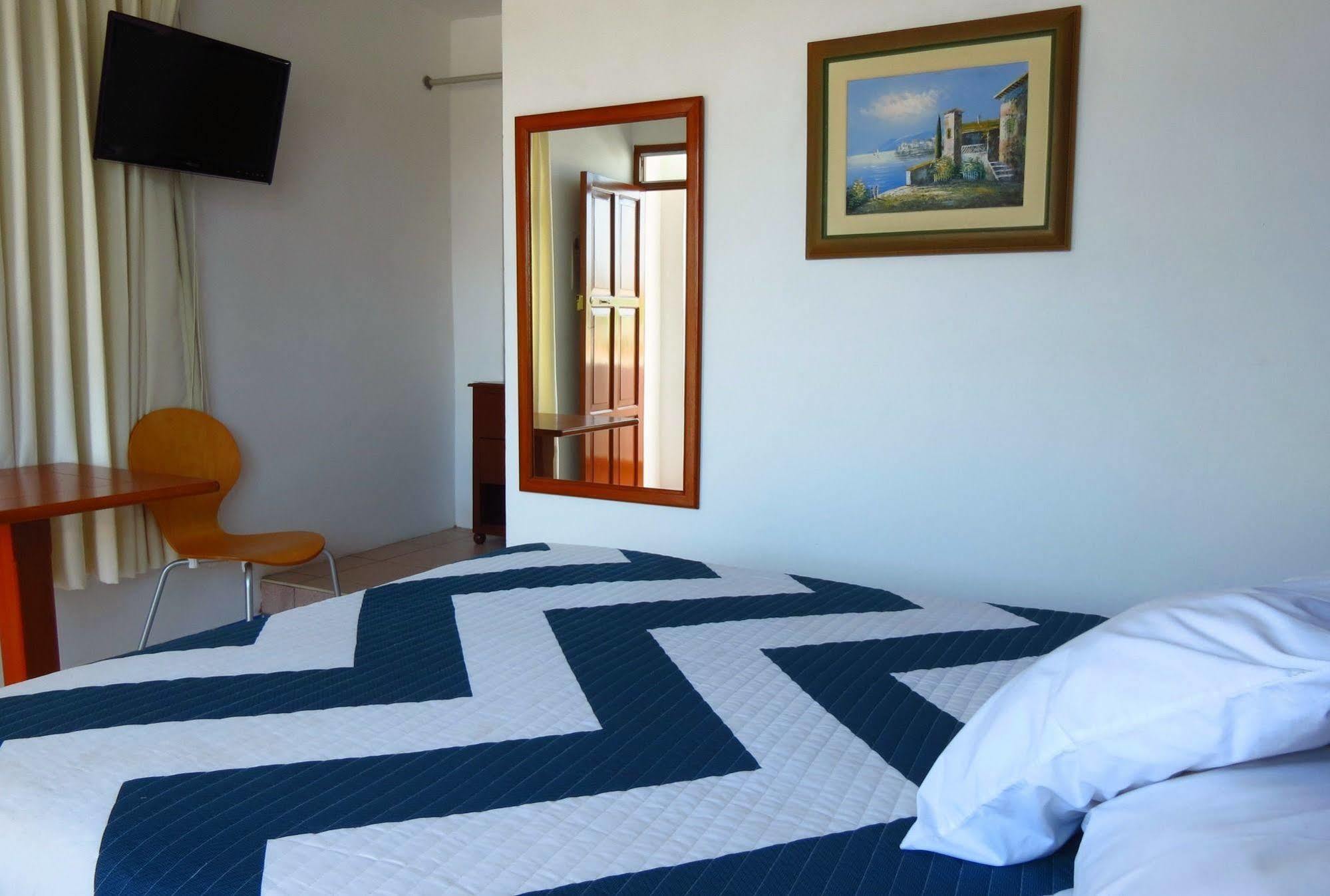 Hotel Bracamonte Huanchaco Exterior foto